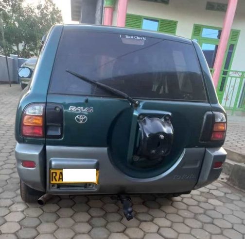 TOYOTA RAV4 MANUEL 1999 FOR SALE AT RWF4,500,000