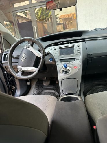 TOYOTA PRIUS 2013 FROM USA AUTOMATIC FOR SALE AT RWF11,000,000