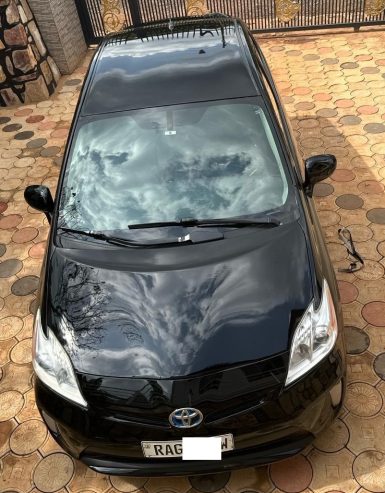 TOYOTA PRIUS 2013 FROM USA AUTOMATIC FOR SALE AT RWF11,000,000