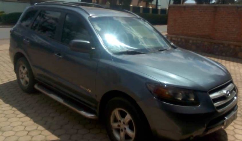 HYUNDAI SANTA FEE 2006 AUTOMATIC FOR SALE AT FRW7,500,000