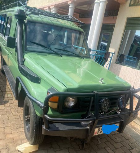 TOYOTA LAND CRUISER MANUEL 1998 FOR SALE AT FRW16,000,000