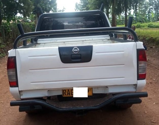 NISSAN HARDBODY 2005 MANUEL 4WD DIESEL A/C OK FOR SALE AT RWF9,000,000