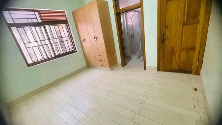 4 BEDROOMS HOUSE UNFURNSHED FOR RENT LOCATED AT KIBAGABAGA AT $1000