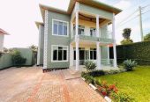 4 BEDROOMS HOUSE UNFURNISHED FOR RENT LOCATED AT KAGUGU AT $800 ( fawe school)